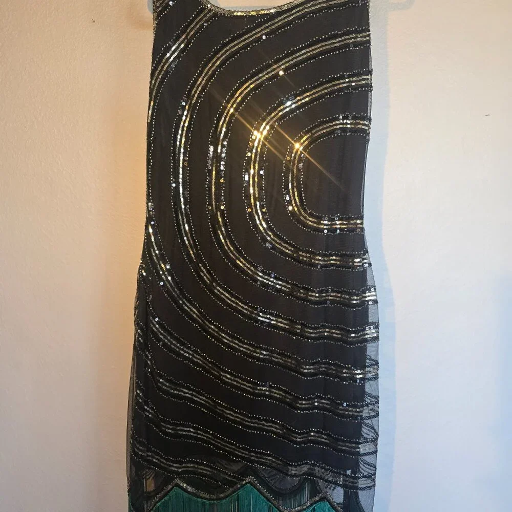 1920s Beaded Peacock Flapper Dress in Black and Green - Picture 5 of 5